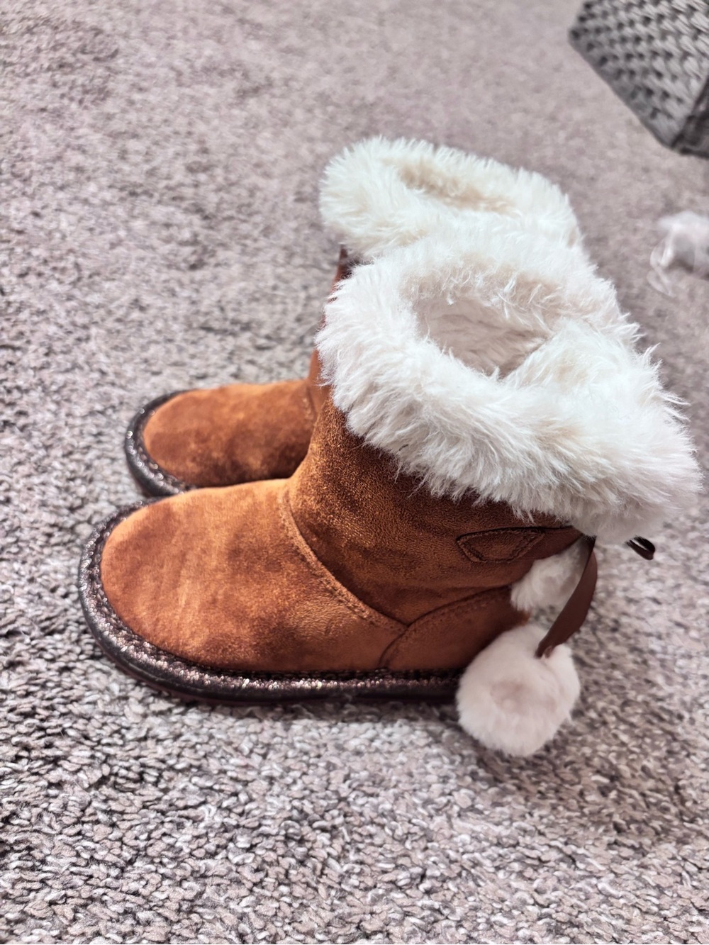 Lugz Kids Tan Suede Pom-Pom Winter Boots with Cream Fur Trim